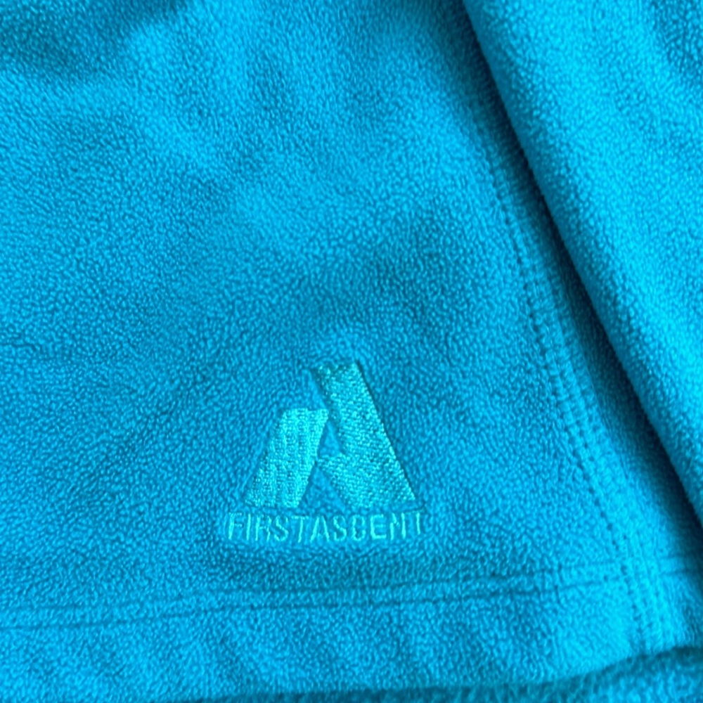 First Ascent fleece - Picture 2 of 4